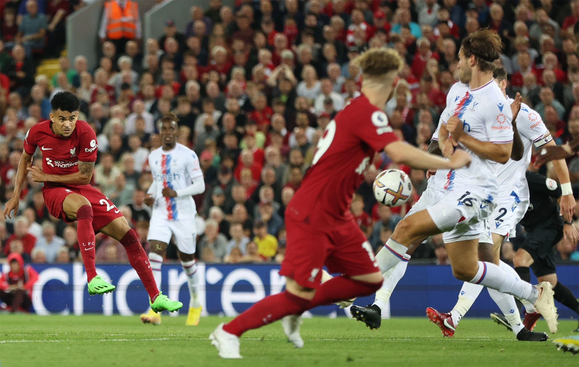 Liverpool hòa thất vọng trước Crystal Palace